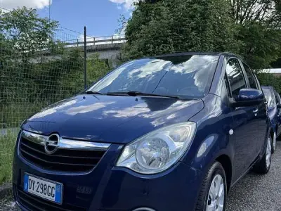 Usata Opel Agila Enjoy 65 CV (47 kW) 2010 Blu/azzurro Utilitaria