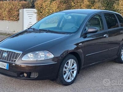 Usata Fiat Croma 149 CV (109 kW) 2007 Marrone Station wagon