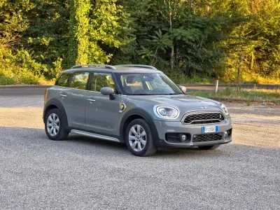 Usata Mini Cooper Countryman Business 135 CV (99 kW) 2019 Grigio SUV