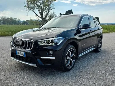Usata BMW X1 Efficient Dynamics 150 CV (110 kW) 2017 Nero SUV