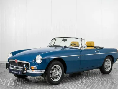 Usata MG B 96 CV (70 kW) 1973 Blu Cabrio
