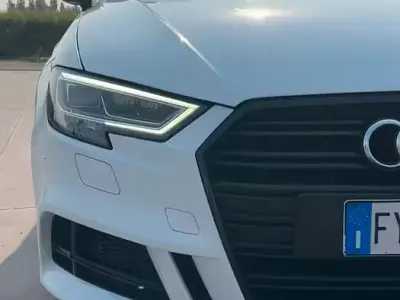 Usata Audi A3 S-Line 105 CV (77 kW) 2019 Bianco Berlina