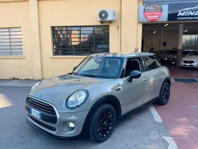 Usata Mini One D 95 CV (69 kW) 2019 Verde Utilitaria