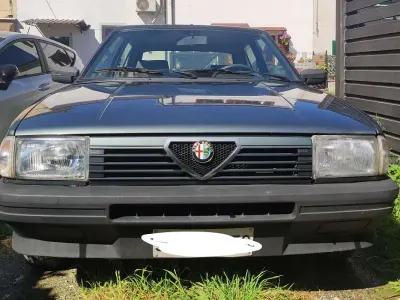 Usata Alfa Romeo 33 90 CV (66 kW) 1988 Verde Berlina