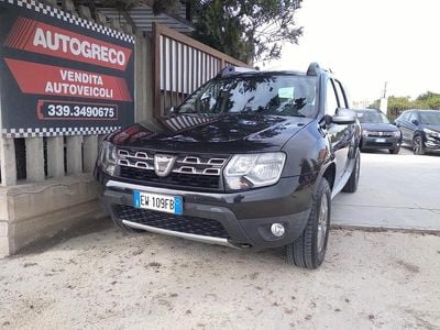 Usata Dacia Duster Lauréate 110 CV (80 kW) 2014 Grigio SUV