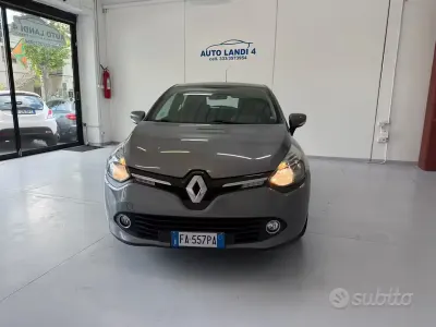 Usata Renault Clio IV 73 CV (53 kW) 2015 Grigio Berlina