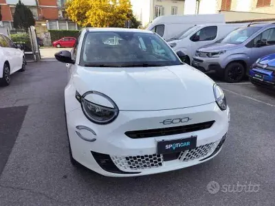 Usata Fiat 600 Pop 136 CV (100 kW) 2025 Bianco SUV
