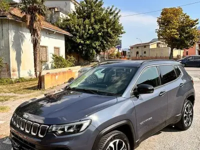 Usata Jeep Compass 130 CV (95 kW) 2024 Bluazzurro SUV