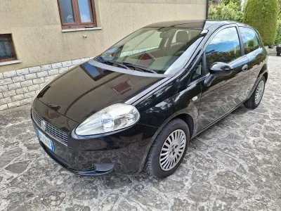 Usata Fiat Punto 75 CV (55 kW) 2007 Utilitaria