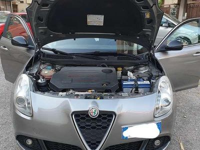 Usata Alfa Romeo Giulietta Distinctive 105 CV (77 kW) 2011 Grigio Berlina