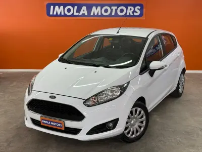 Usata Ford Fiesta Business Edition 75 CV (55 kW) 2016 Bianco Utilitaria