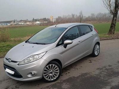 Gebraucht Ford Fiesta Titanium 82 PS (60 kW) 2009 Grau Kleinwagen