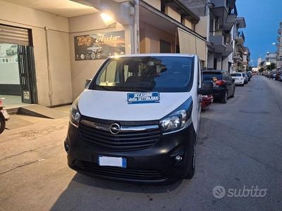 Bianco Usata 2019 Opel Vivaro Monovolume | 17.500 € (Cara)