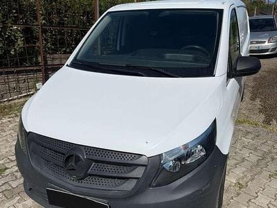 Usata Mercedes V200 177 CV (130 kW) 2020 Bianco Monovolume