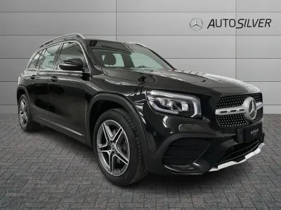 Usata Mercedes GLB200 Premium 150 CV (110 kW) 2021 Nero / metallizzato SUV