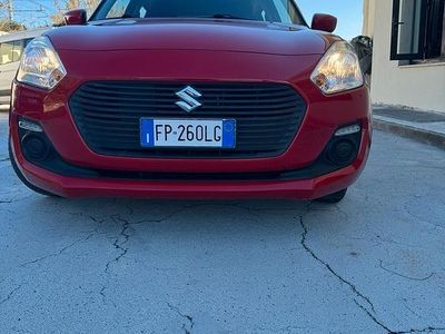 Usata Suzuki Swift 90 CV (66 kW) 2018 Rosso Utilitaria