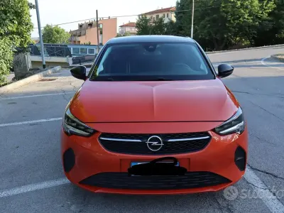 Usata Opel Corsa Design & Tech 75 CV (55 kW) 2023 Arancione Utilitaria