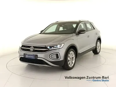 Usata VW T-Roc Style 116 CV (85 kW) 2023 Argento SUV