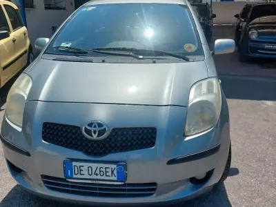 Usata Toyota Yaris 69 CV (50 kW) 2006 Berlina