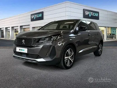 Usata Peugeot 5008 Allure 131 CV (96 kW) 2024 Grigio SUV
