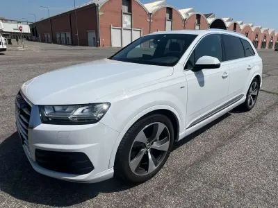 Usata Audi Q7 Business Plus 272 CV (200 kW) 2015 Bianco SUV