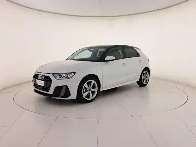 Usata Audi A1 Sportback S-Line 95 CV (69 kW) 2025 Bianco ghiacciaio metallizzato Utilitaria