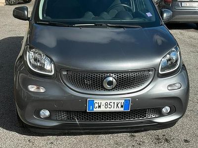 Usata Smart ForFour 2018 Grigio Utilitaria