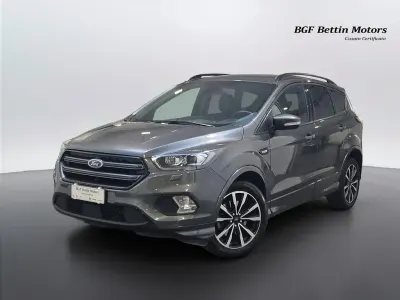Usata Ford Kuga ST-Line 120 CV (88 kW) 2018 Grigio SUV