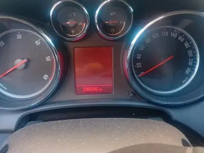 Usata Opel Astra 110 CV (80 kW) 2011 Grigio Station wagon