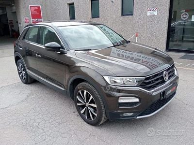 Usata VW T-Roc Style 116 CV (85 kW) 2019 Marrone SUV