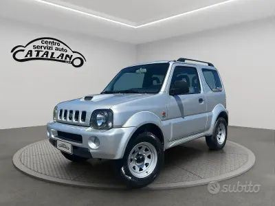 Usata Suzuki Jimny 65 CV (47 kW) 2004 Argento SUV