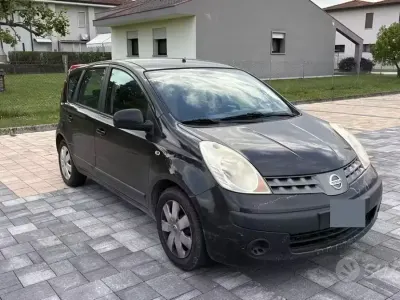 Używany Nissan Note Acenta 88 KM (64 kW) 2007 Czarny Hatchback