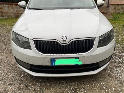 Usata Skoda Octavia 110 CV (80 kW) 2016 Bianco Station wagon