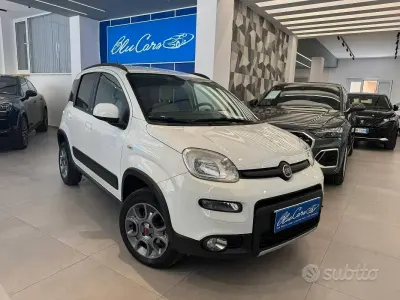 Usata Fiat Panda 4x4 S 95 CV (69 kW) 2015 Other Utilitaria