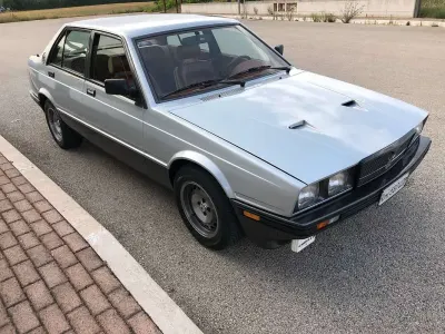 Usata Maserati 420 209 CV (153 kW) 1986 Argento Berlina