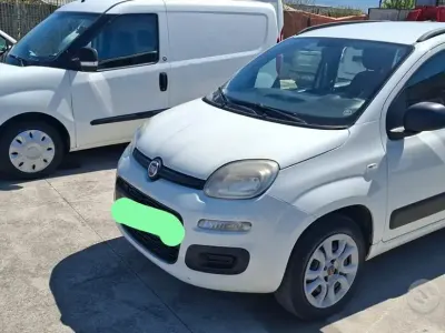 Occasion Fiat Panda Lounge 80 ch (58 kW) 2014 Blanc Citadine