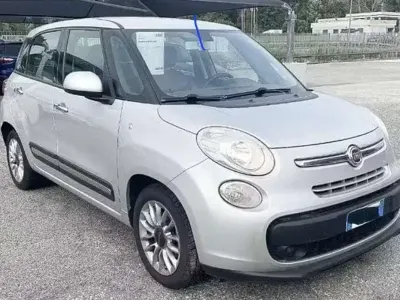 Używany Fiat 500L Pop Star 105 KM (77 kW) 2018 Srebrny Minivan