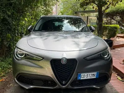 Usata Alfa Romeo Stelvio Sprint 190 CV (139 kW) 2020 Grigio SUV