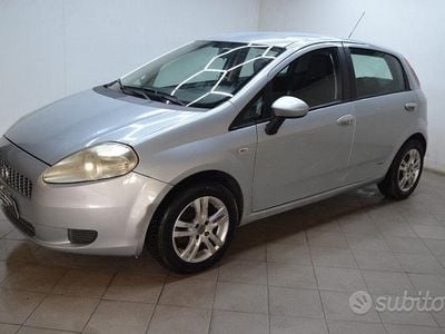 Occasion Fiat Grande Punto Active 77 ch (56 kW) 2008 Gris Citadine