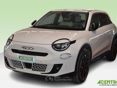 Begagnad Fiat 600 La Prima 110 HK (80 kW) 2025 Vit SUV