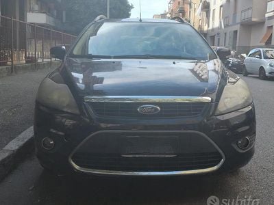 Usata Ford Focus 100 CV (73 kW) 2009 Nero Station wagon