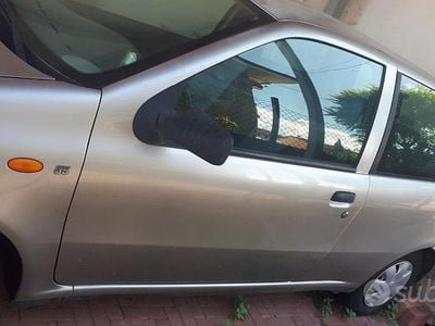 Usata Fiat Punto 54 CV (39 kW) 1995 Grigio Utilitaria