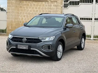 Usata VW T-Roc Edition 150 CV (110 kW) 2023 Grigio SUV