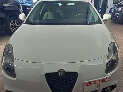 Usata Alfa Romeo Giulietta Super 120 CV (88 kW) 2016 Bianco Utilitaria