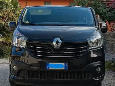 Usata Renault Trafic 125 CV (91 kW) 2017 Nero Monovolume