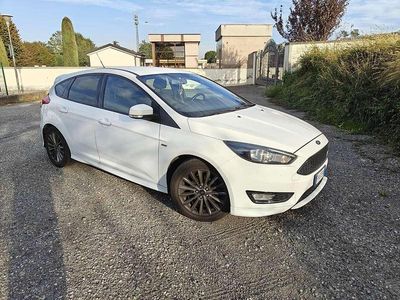 Usata Ford Focus ST-Line 120 CV (88 kW) 2017 Berlina