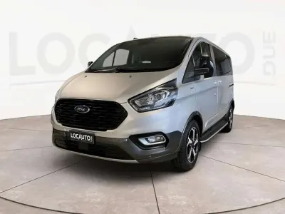 Usata Ford Tourneo Custom Active 185 CV (136 kW) 2021 Grigio Furgone