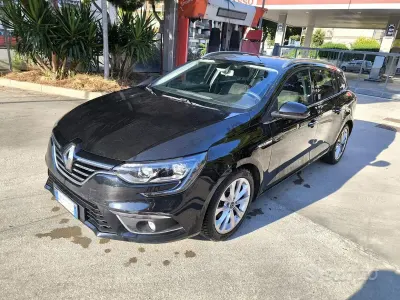 Usata Renault Mégane GrandTour 116 CV (85 kW) 2019 Nero Station wagon