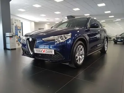 Usata Alfa Romeo Stelvio Business 160 CV (117 kW) 2021 Blu SUV