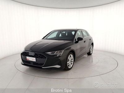 Nero metallizzato Usata 2025 Audi A3 Advanced Berlina | 34.900 € (Ottimo prezzo)